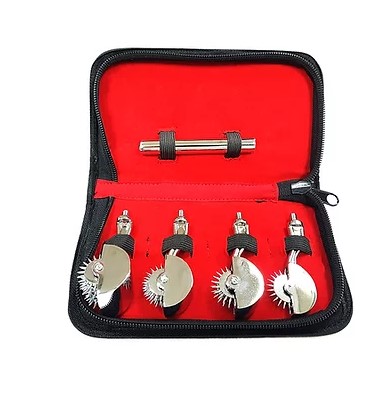 Stainless Steel 4 Pinwheel Set